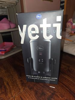 Blue Yeti blackout microphone