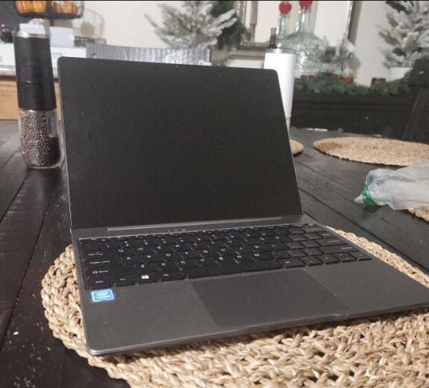 Chuwi Gemibook pro 14" laptop 8gb ram 256gb