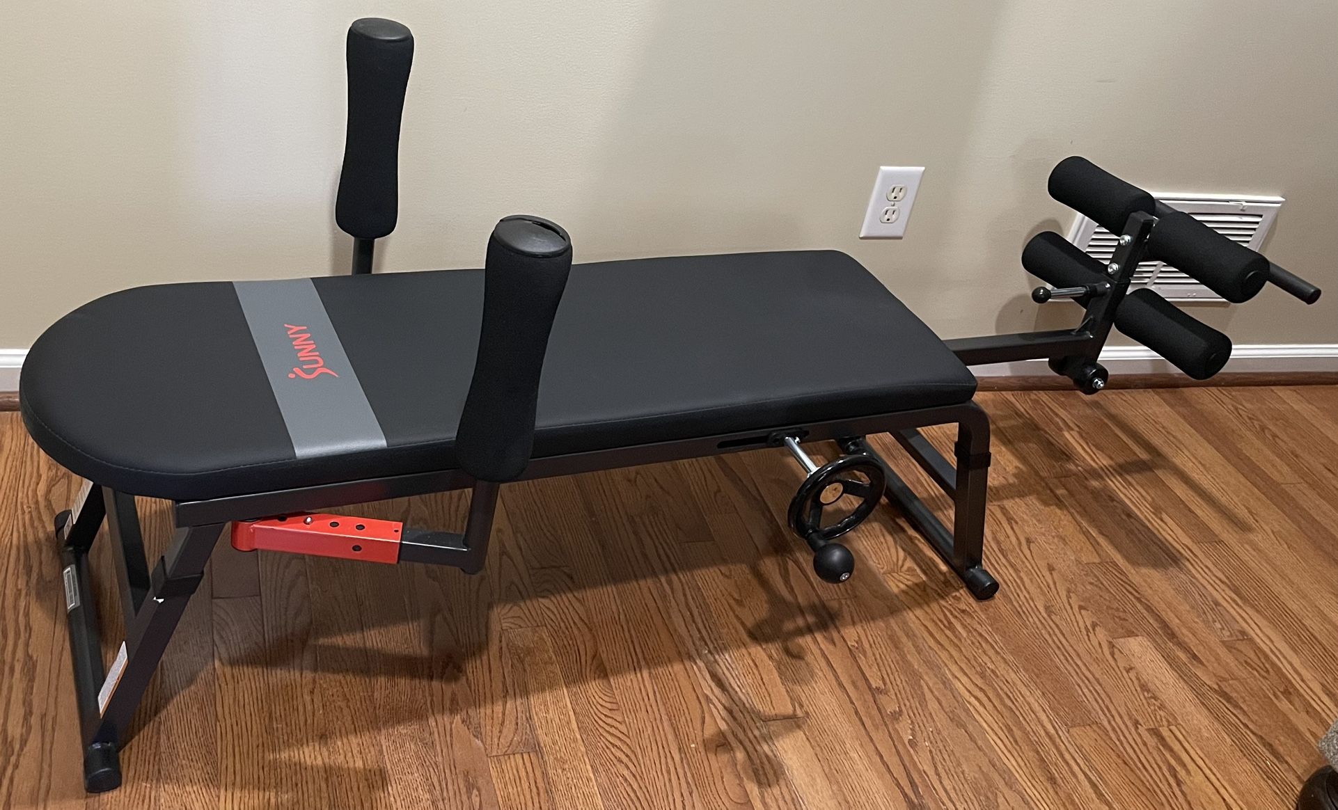 Sunny Health & Fitness Inversion Stretch Decompression Table Back Vertebrae Stretcher
