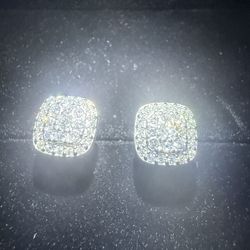 VVS1 Round Moissanite Earrings