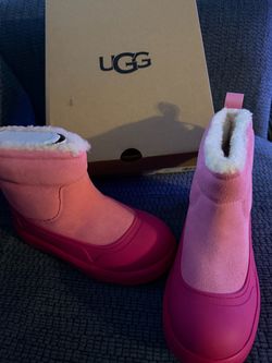 Kids Classic Mini Mod UGG size 3