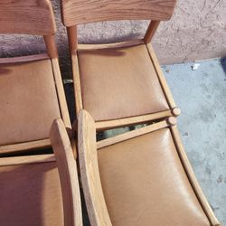 Chairs (OAK X7)
