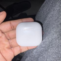 AirPod 4s