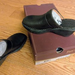 Women's Leather Shoes Size 6