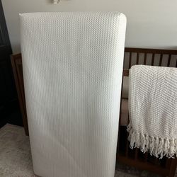 Lullaby Earth Breathe Safe Crib Mattress