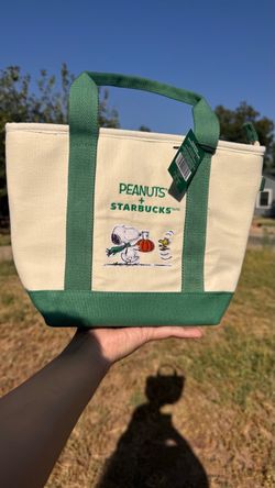 Starbucks snoopy tote