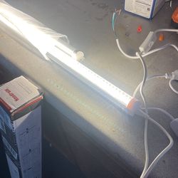 Barrina 2 Feet Garage Light