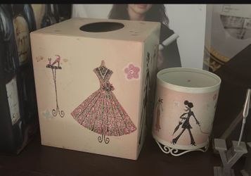 Decorative Tissue Box Cover and Cup Set