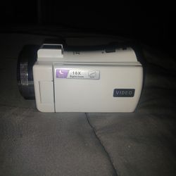 Vivitar Digital Camcorder 
