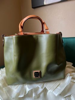 Dooney & Bourke Large Barlow In Olive Green🎀
