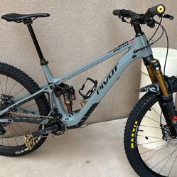 Pivot Shuttle SL eMTB size Large- Upgrades