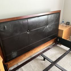 Bed Frame - King Size- Wood & Leather 40$