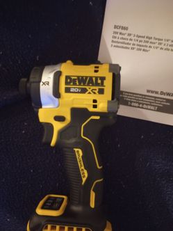 DeWalt top of the line XR brushless driver one left