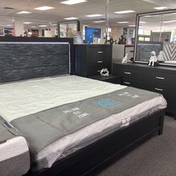 Black 5pc Bedroom Set W/ FREE NIGHTSTAND! For Sale (We Deliver) NEW 