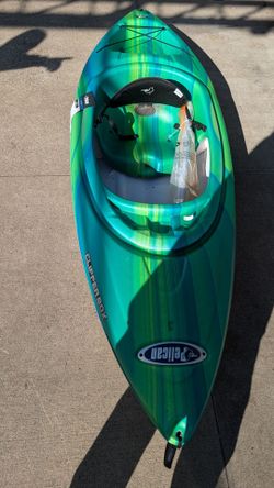 Pelican Clipper Boy Kayak Green Blue