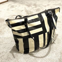 Authentic Large Kate Spade Black and White Zipper Tote