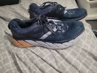 Hoka gaviota 2 woman