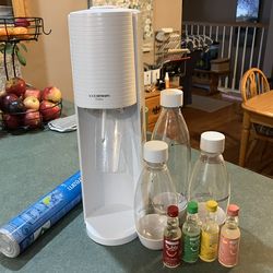 Soda Stream Sparkling Water System