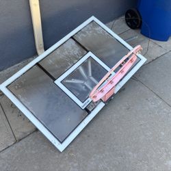 FREE BASKETBALL HOOP