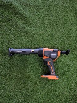 RIDGID 18V Cordless Caulk Gun Tool Only
