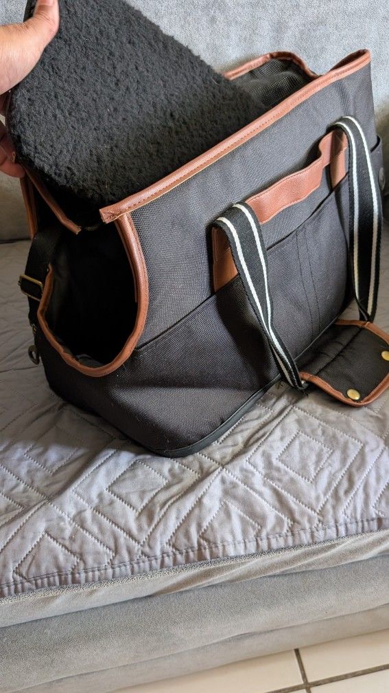 Dog Carrier - Purse