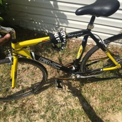 GMC Road Series bike