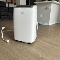 Black and Decker Portable AC