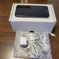 IPHONE 8 GREY 64GB LIKE NEW