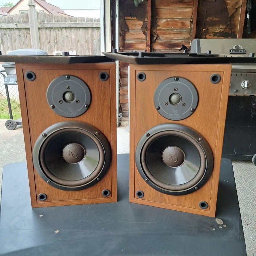 Infinity SM-62 Bookshelf Speakers $40