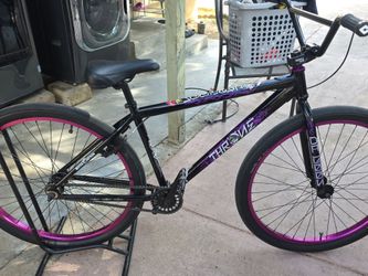 THRONE BIKE