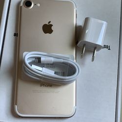 Factory unlocked apple iphone 7 128 gb, sold with warranty 