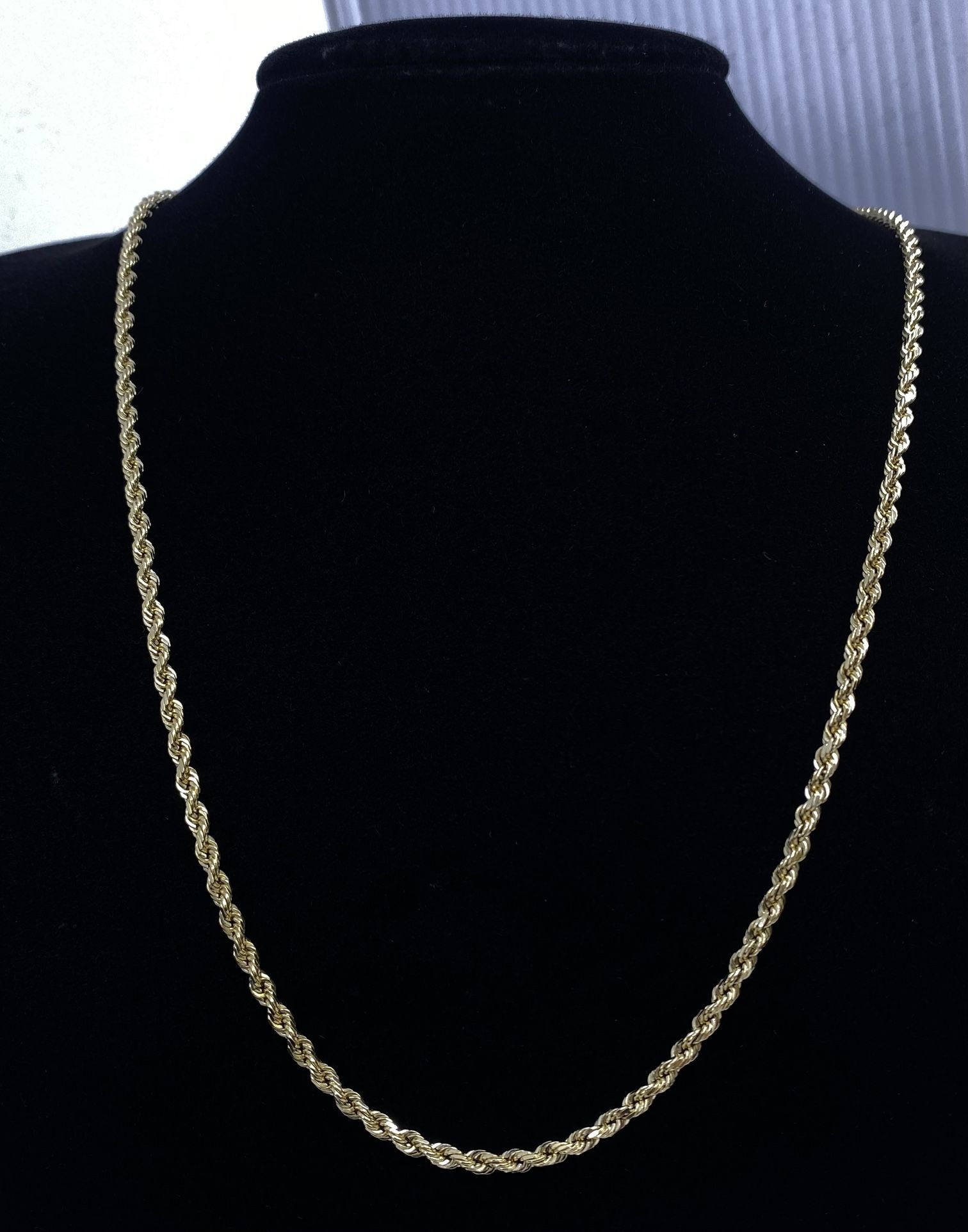 $2525 Yellow Gold Rope Chain