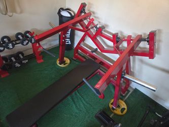 Hammer strength chest press