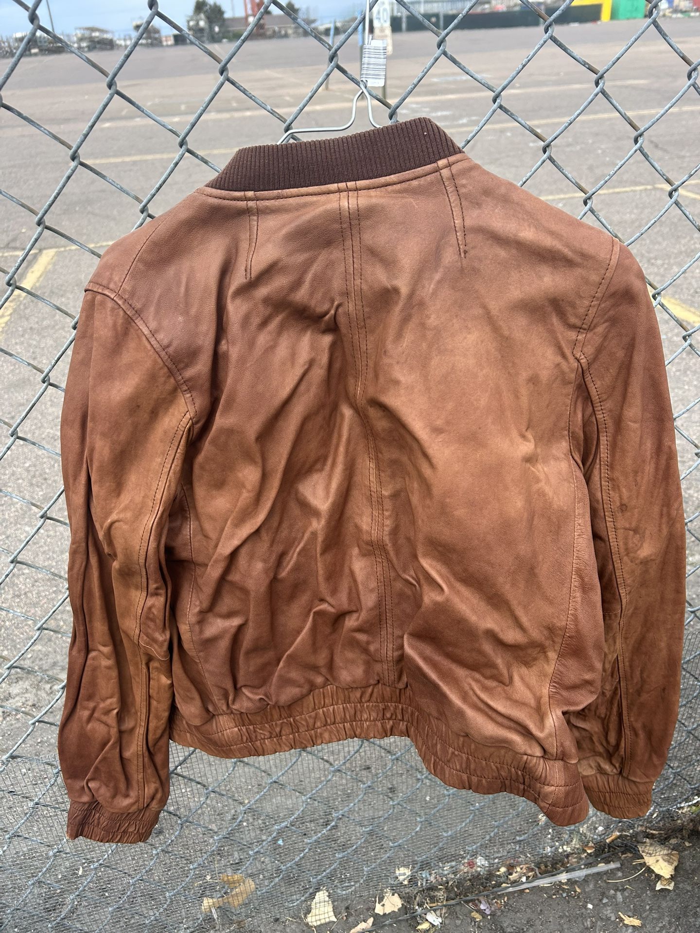Leather banana republic small