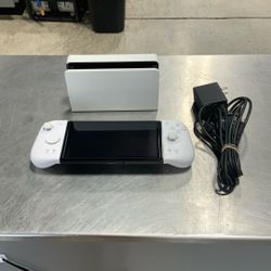 Nintendo Switch OLED w/ Mobapad Joycons