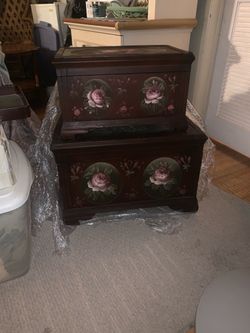 Victorian storage units with tray