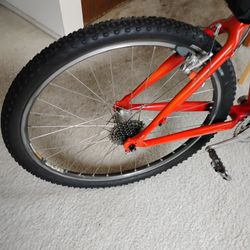 White Industries Hub and Mavic SUP117 wheel Front+rear wheel Sets
$175 EACH Wheel
Check my other ads for more parts