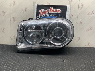 05-10 CHRYSLER 300C DRIVER HALOGEN 5.7 LIMITED HEADLIGHT