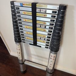 Telescoping Ladder telescope ladder 16.5’ EN131 cert.