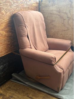 Free lazy boy chair