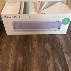 Cricut explore air 2 & Easypress 2 Combo