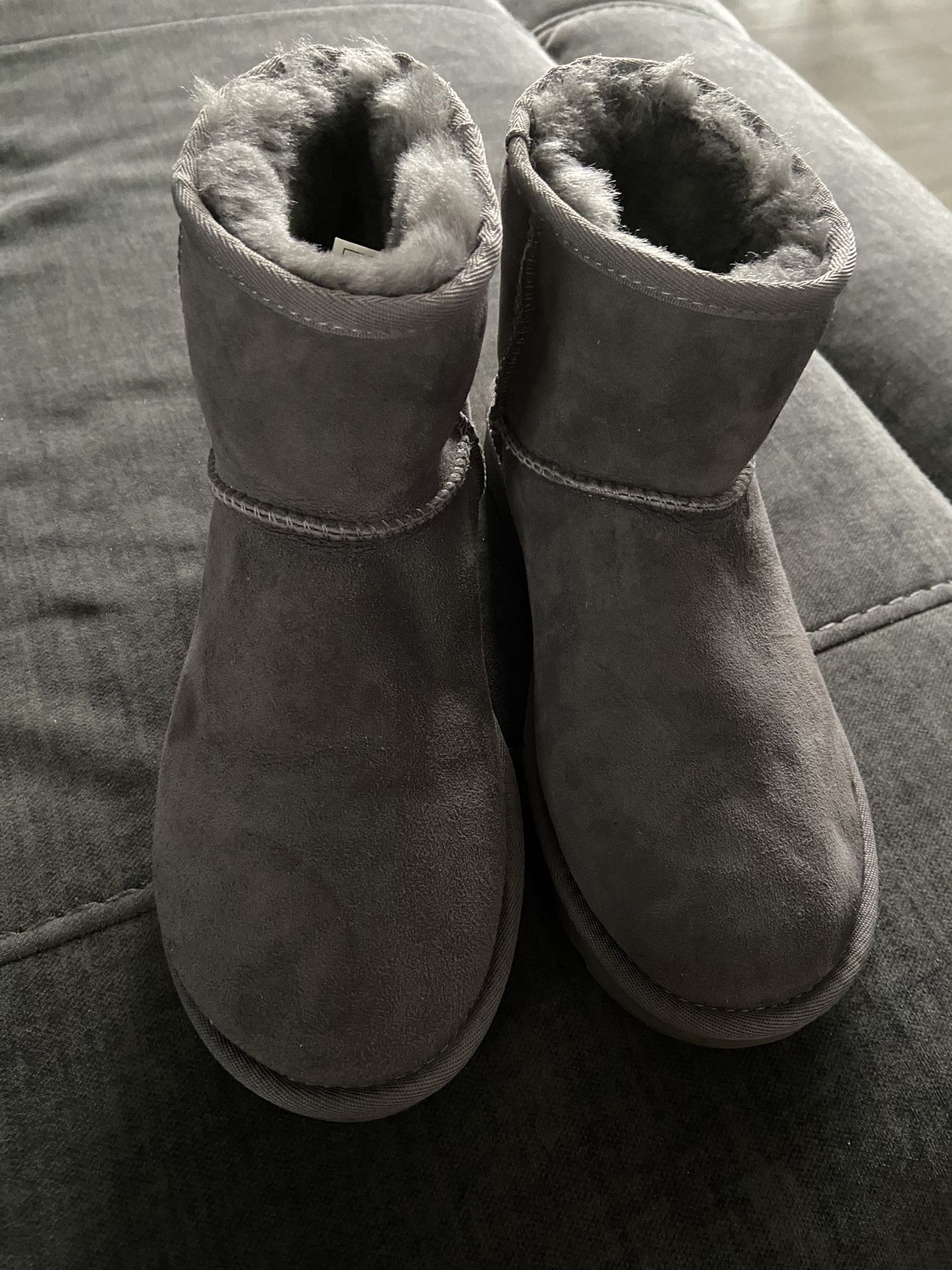 Ugg Short, Grey boots