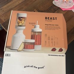 Beast mega blender 1200+