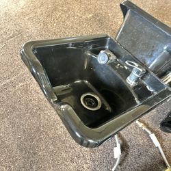 Salon Sinks