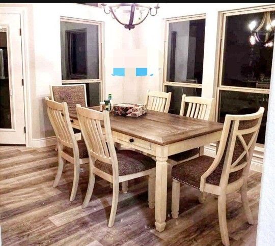 Two Tone Antique White Dining Table And Chairs 🌟Kitchen/Dining Set💥Fastest Delivery 🚚 Great Financing Options 👍