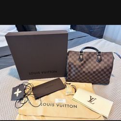 Louis Vuitton Speedy “35” Authentic