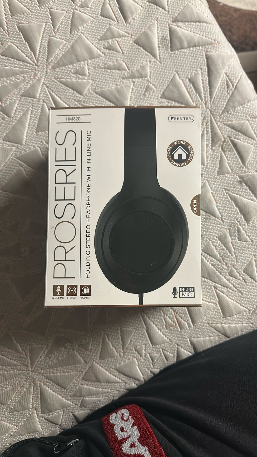 PRO SERIES HEADPHONES