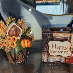 Set of Thanksgiving Decorations, Turkey and a candle holder.