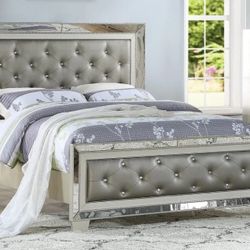 Glam Mirrored Accents Bed Frame