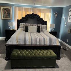 Bedroom Set MUST GO TODAY 